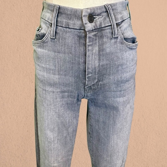 MOTHER Denim ‘The Looker’ Ankle Fray Skinny Jeans in “All Nighter” Gray Size 26 - Picture 4 of 16